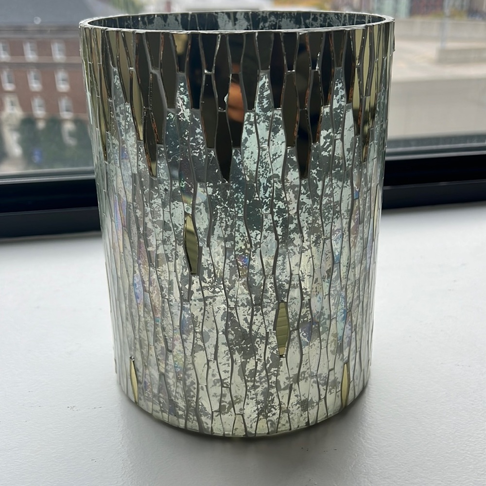 Glass vase
